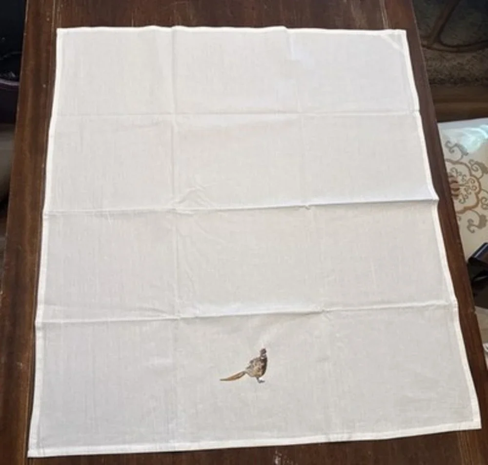 Vintage Set Of 4 Linen Tablecloths Embroidered Pheasants 33”x38”